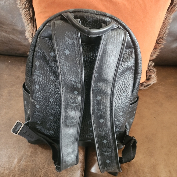 MCM Leather Visetos Backpack - 100% Authentic! - Picture 4 of 7